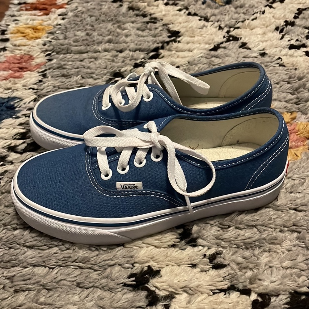 Vans - Picture 2 of 3